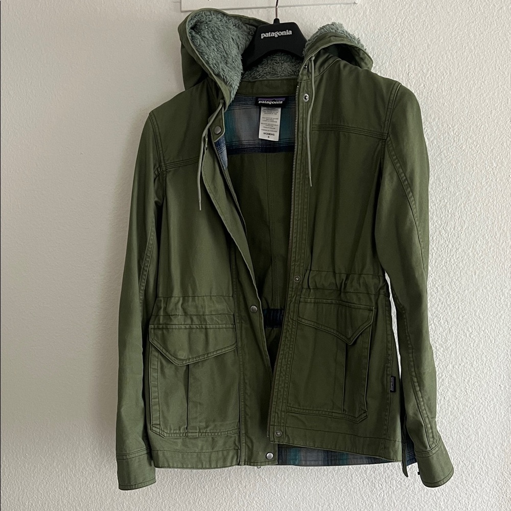 Patagonia Olive Field Jacket with Sherpa Hood
